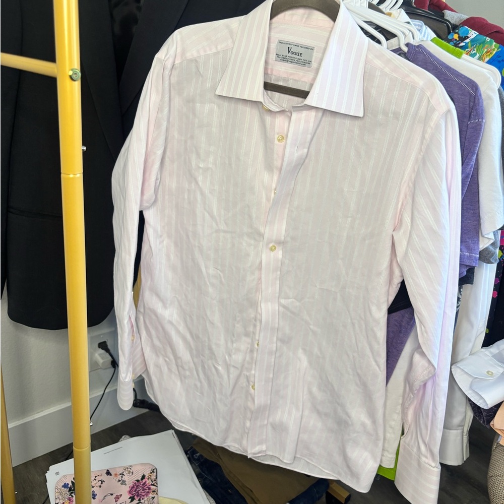 Vogue Men's Light Pink Striped Dress Shirt